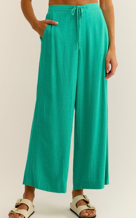 ZP242698 Cortez Cropped Pant Bermuda Green – Kate and Hale Shop