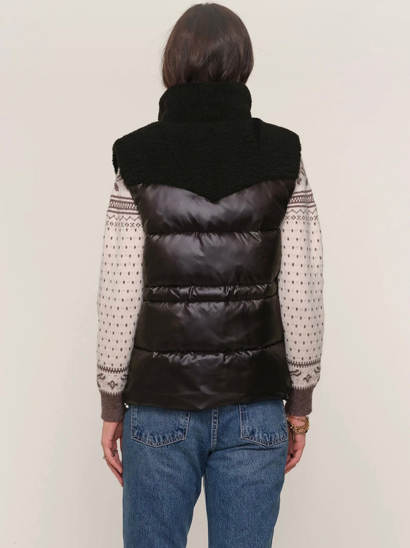 257UA4B Alex Vest
