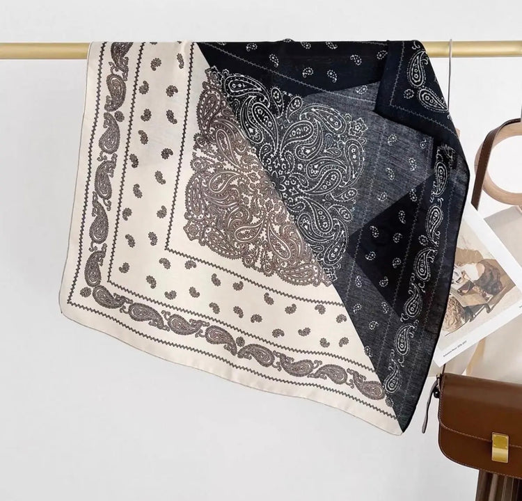 MI-3 Cotton-Effect Scarf with Bandana Print
