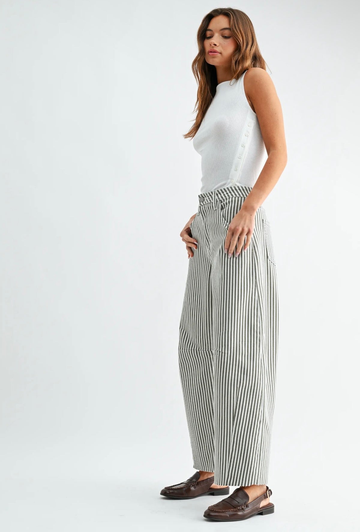 Raw Hem Barrel Jean w/ Seams - Olive
Stripe - BP473J