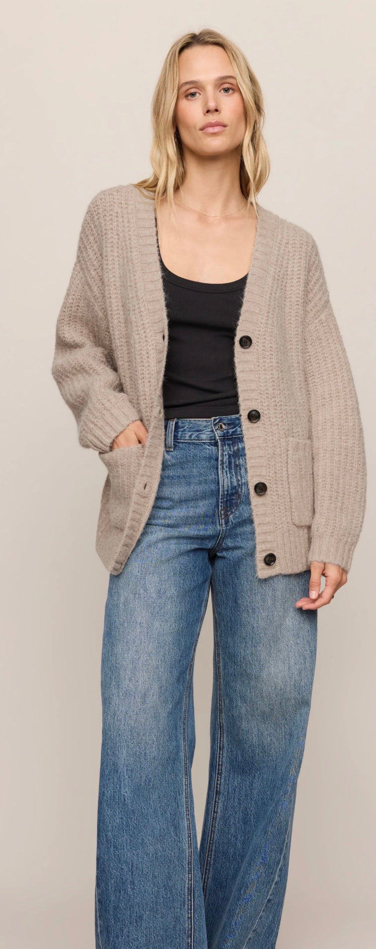 ZW263321 Whitemore Cardigan