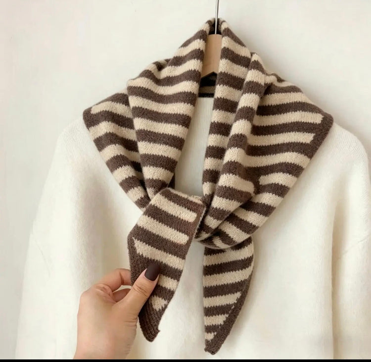 D2026-101 Striped Knit Triangle Scarf