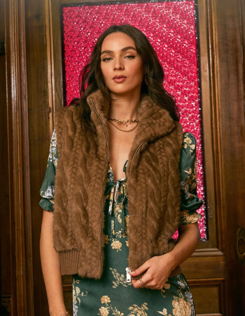 257UB6A Liana Vest