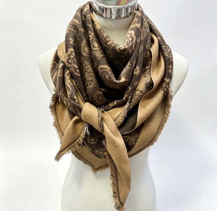 TR-4 Soft Mini Fur Triangle
Bandana Scarves