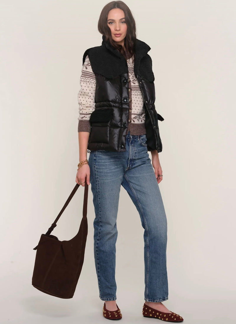 257UA4B Alex Vest