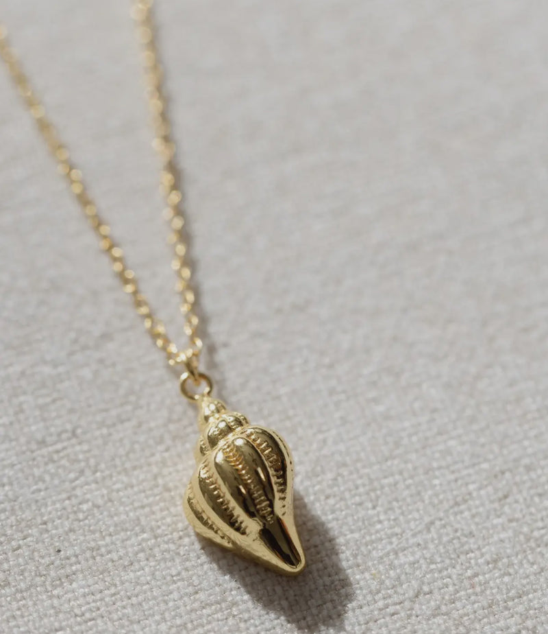 CCN018 Conch Necklace