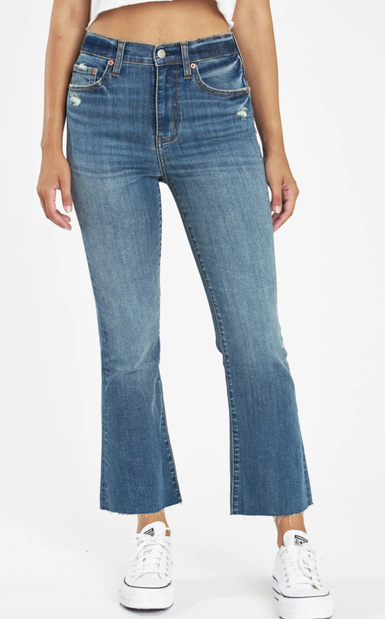 D00016201 Shy Girl- Rumors Cropped Flare Jean