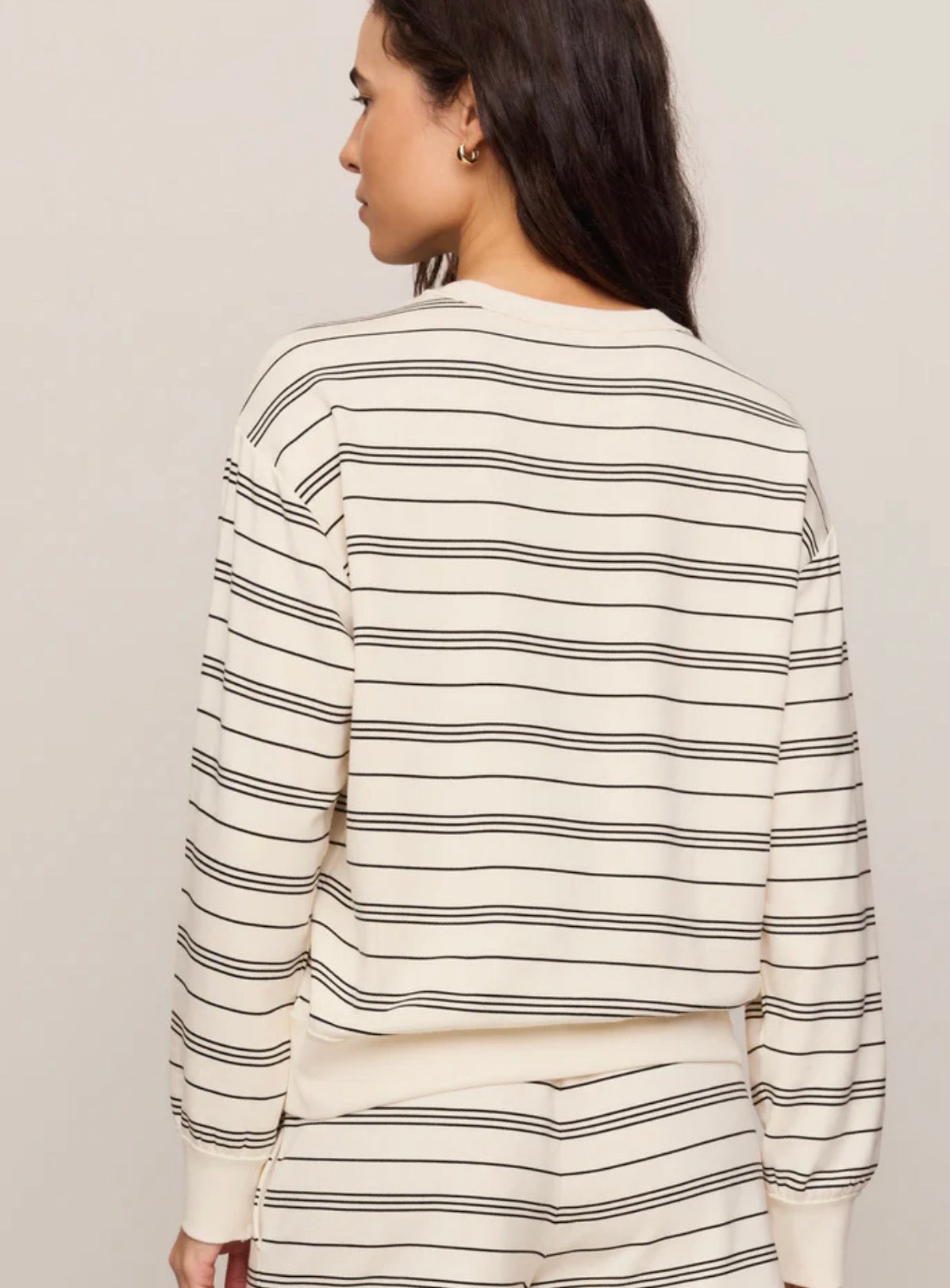 ZT263229 Stand Out Sweatshirt