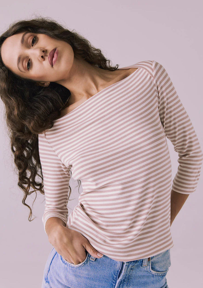 CWA589- Malynne Tee