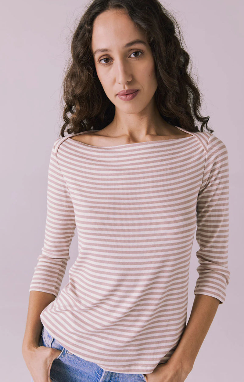 CWA589- Malynne Tee
