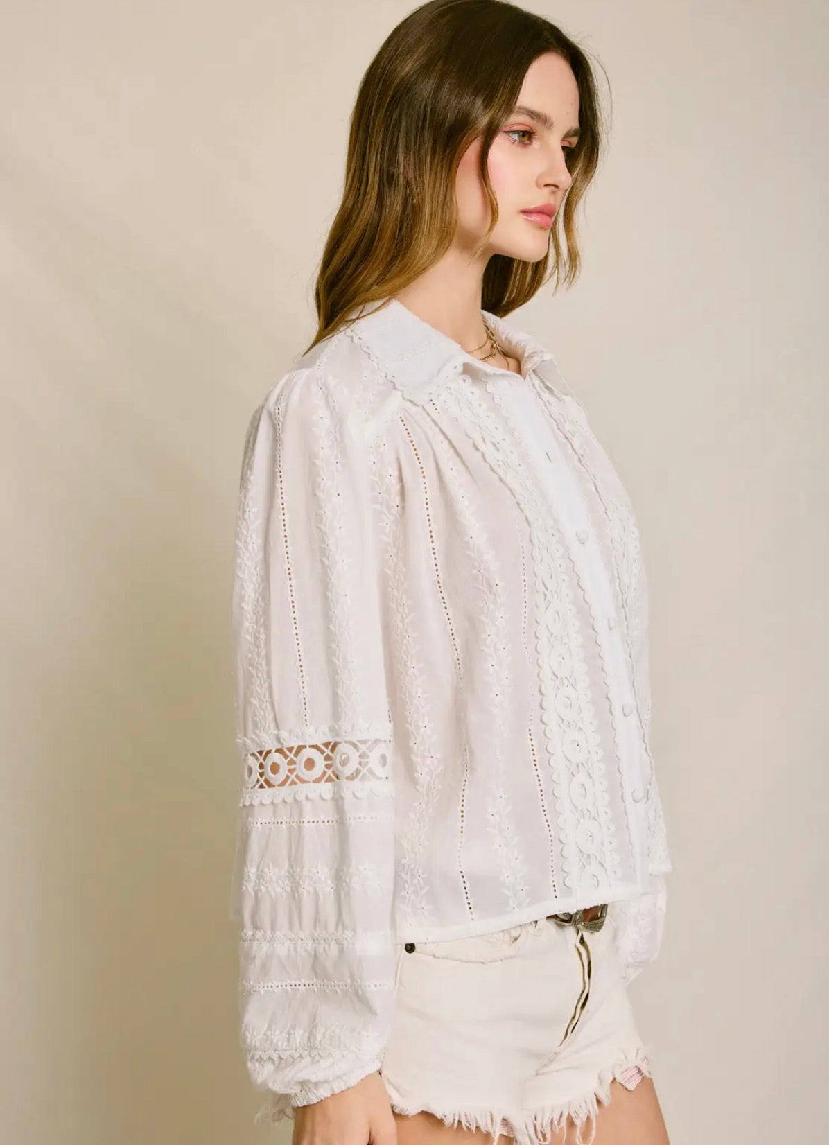 FT12882-Eyelet Bubble Sleeve Blouse