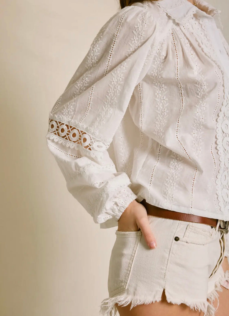 FT12882-Eyelet Bubble Sleeve Blouse