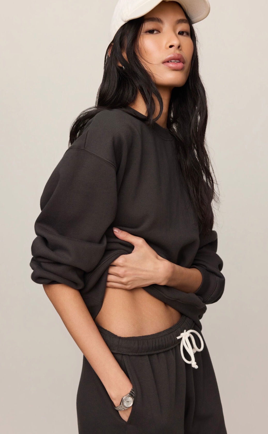 ZT254924 Classic Boyfriend Sweatshirt- Ash Black