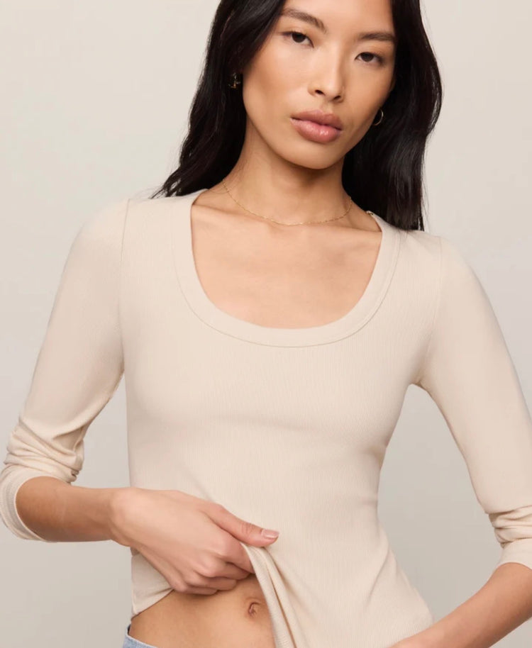 ZT263370 Greyson Scoop Tee