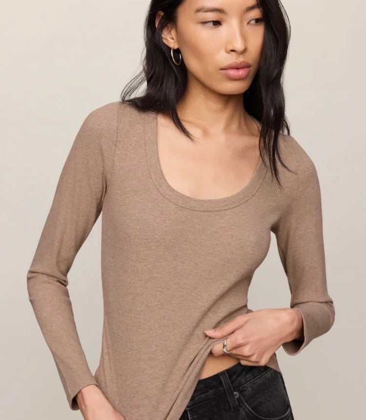 ZT263370 Greyson Scoop Tee