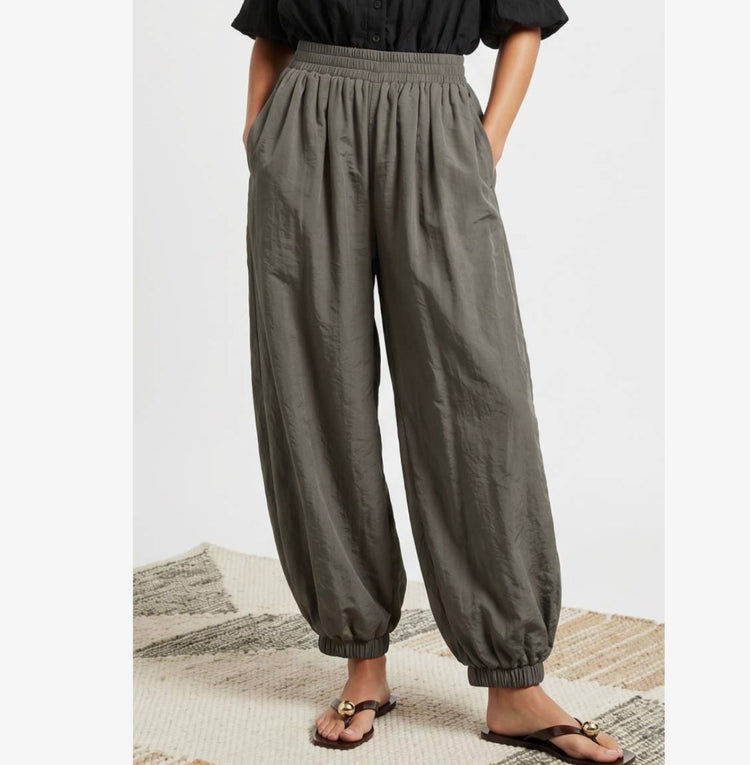 WP4084 Baggy Balloon Pant
