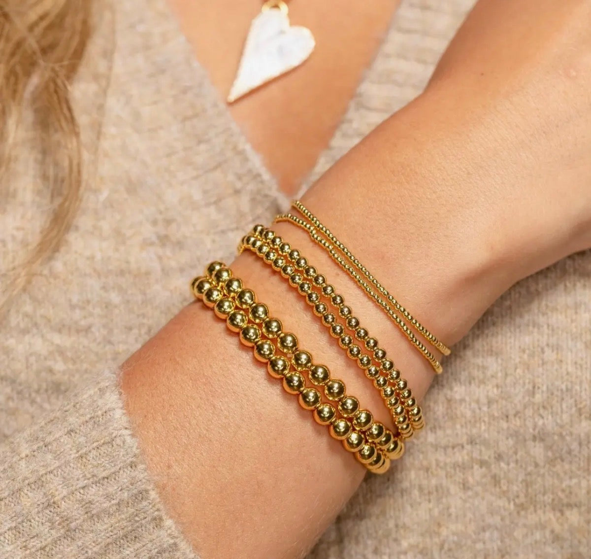 B3286-G Classic Beaded Stretch Bracelet 6mm Gold