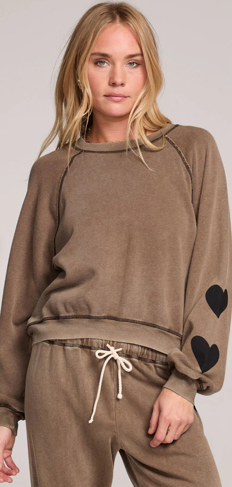 S3742-W704 Kevvy Heart Pullover