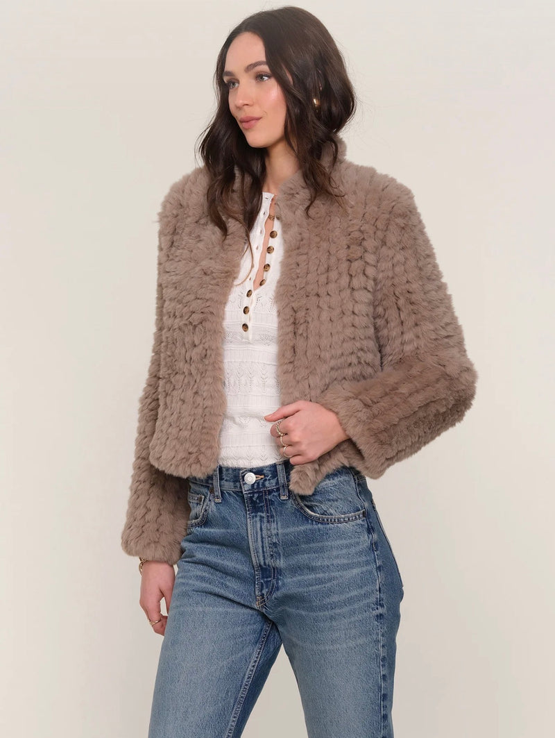 258u89a Deline Jacket- Stone