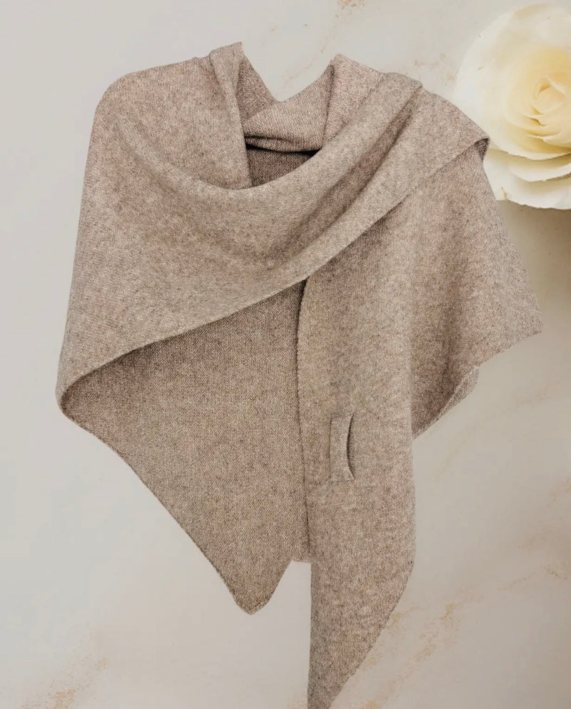 JC063345 Cashmere Blend Triangle Shawl