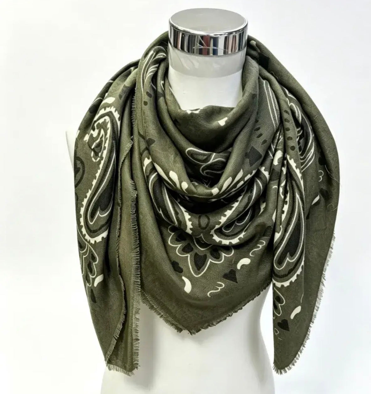 K22 Large Woolen Scarf