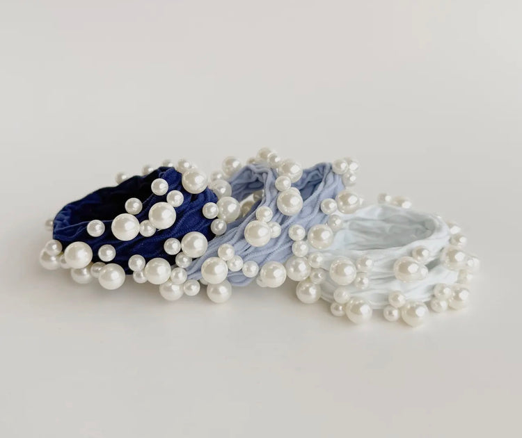 WL-230408C-CSTL Coastal Seamless Pearl Hair Ties