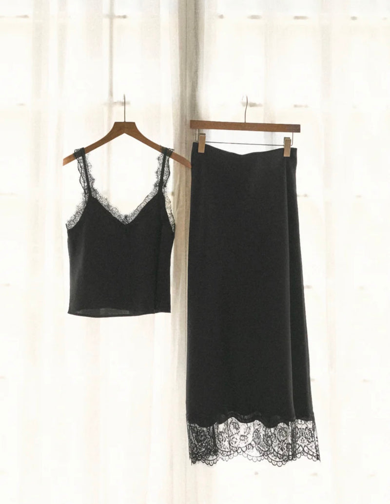 ZK254635 Cinder Lace Midi Skirt Black