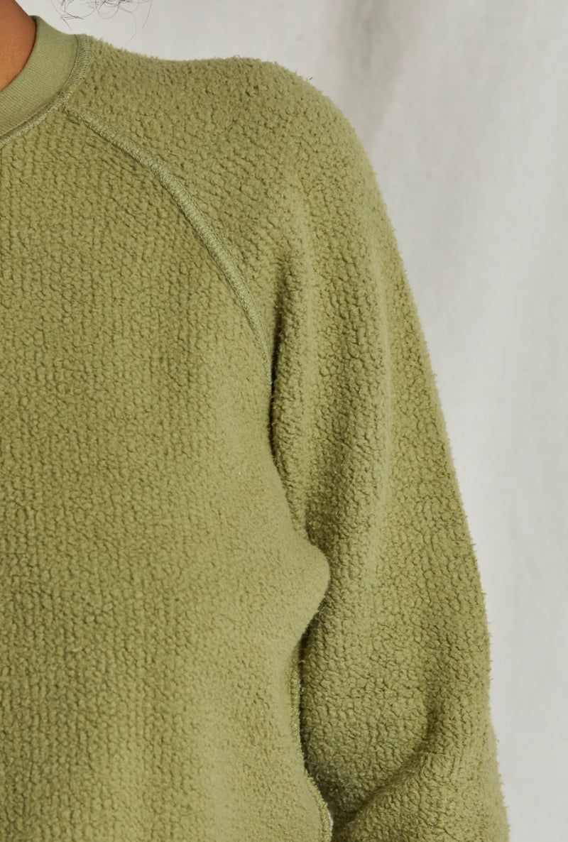 T94- Ziggy-o015 Reverse Fleece LS Shruken Crew-