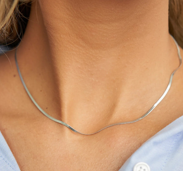 593 Silver Micro Herringbone Necklace