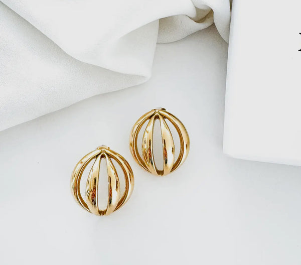 Round Cut Out Hallow Gold Earrings