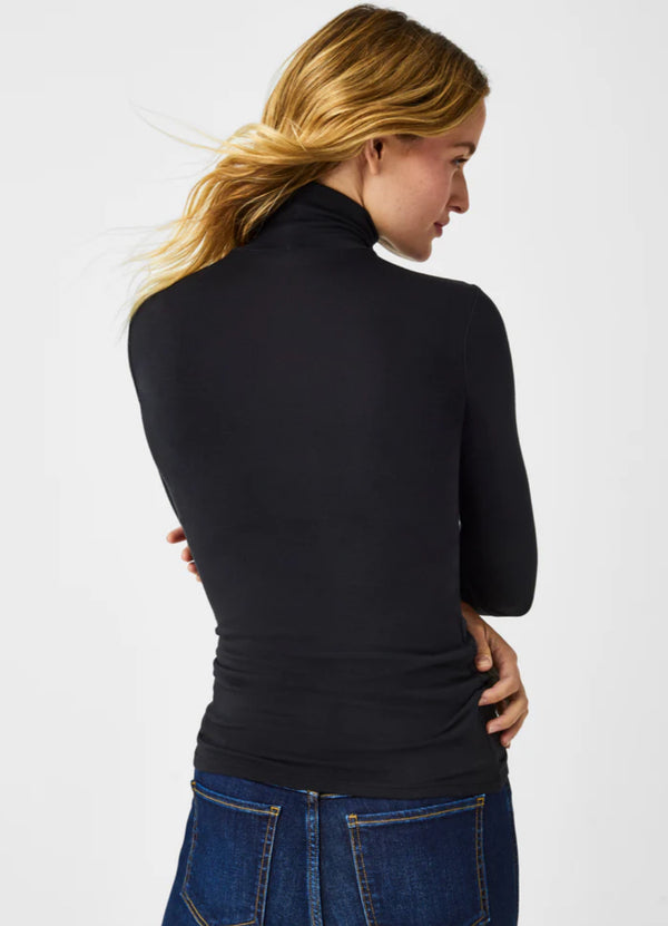 10320R Spanx Base layer Turtleneck Top