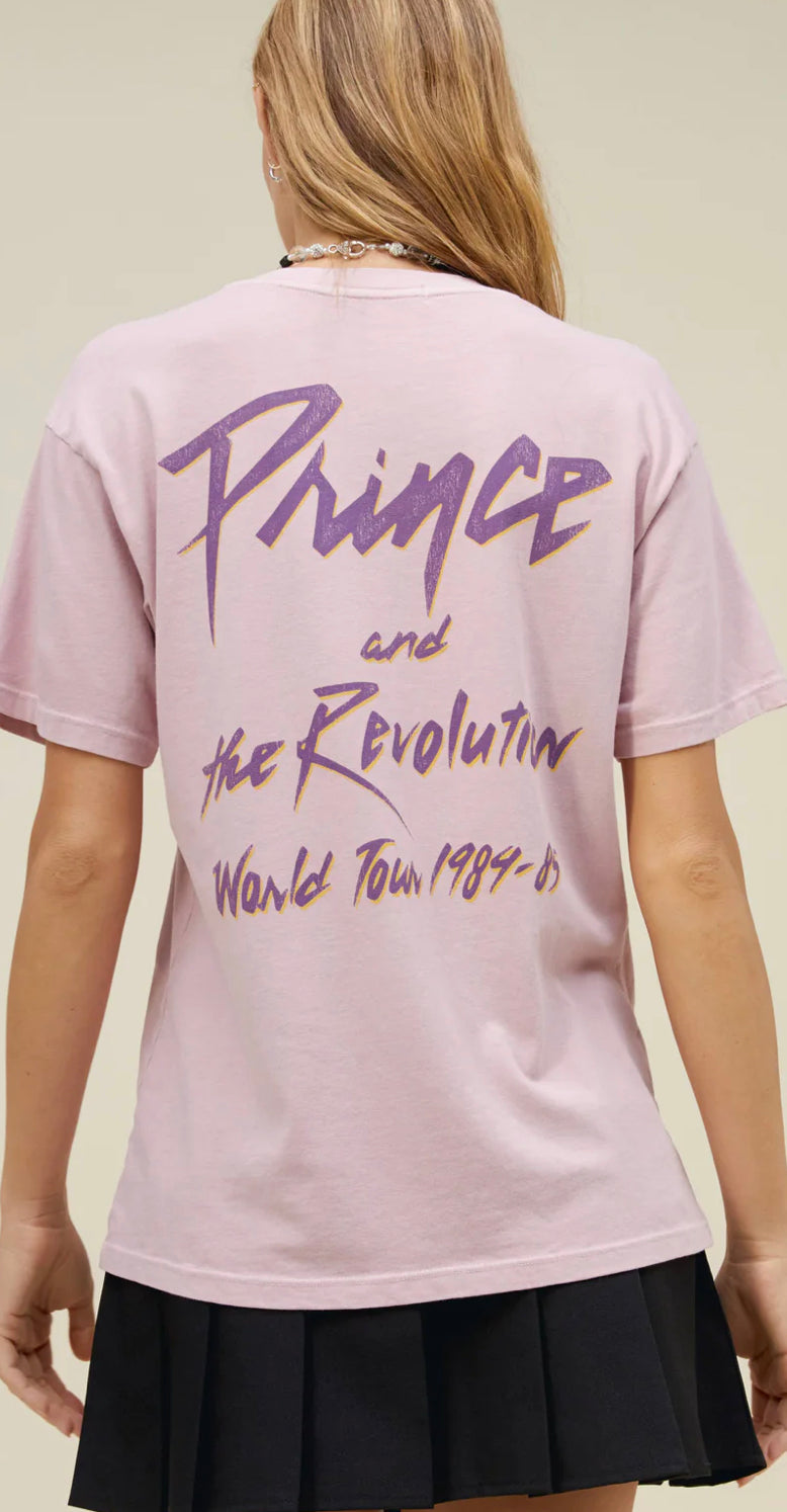 CB300pri600 Price world tour tee